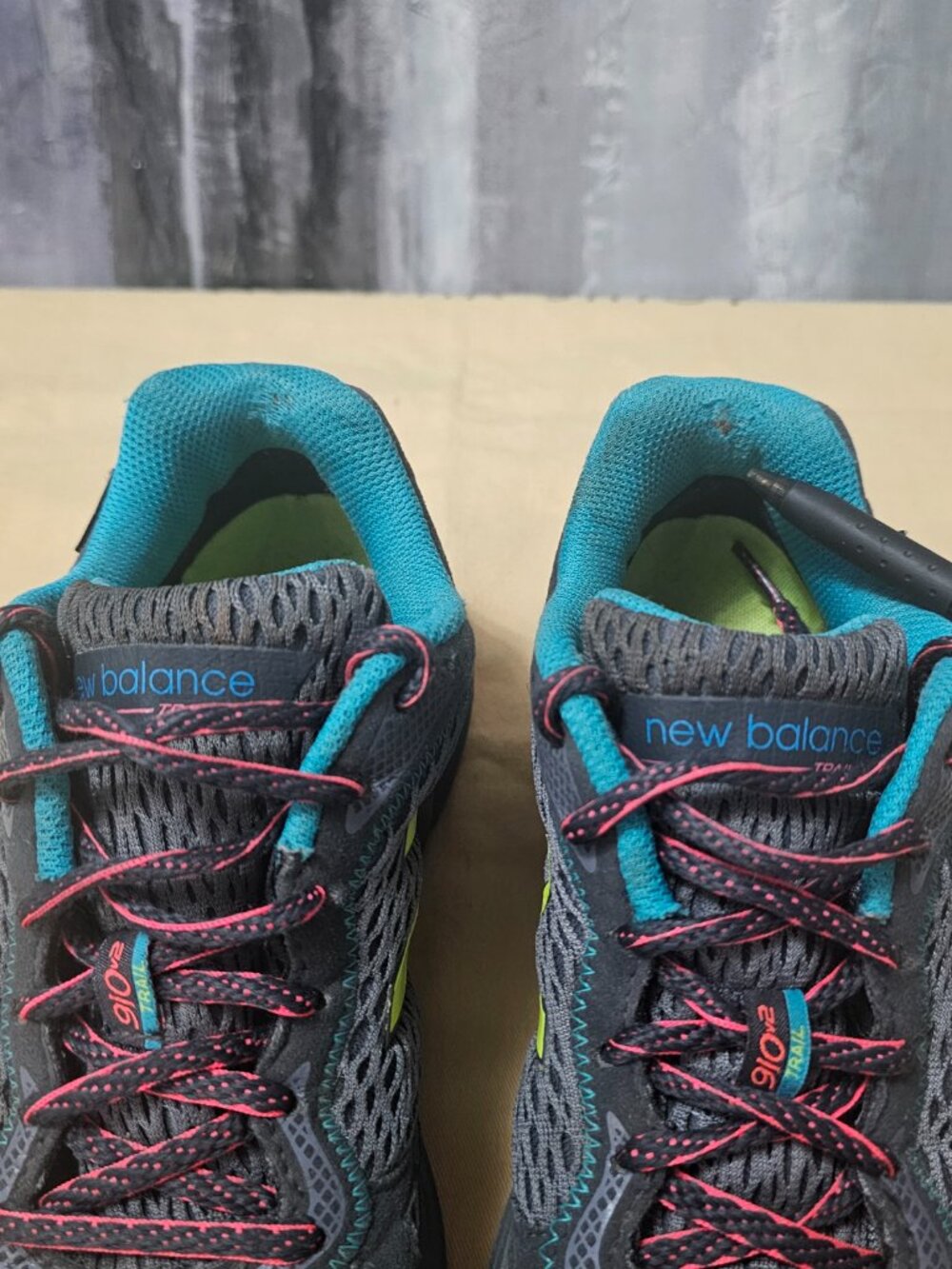 New Balance Trail 910 V2 Gore Tex Revite Midsole Grey Teal Red Mesh - Size 8.5 - Picture 7 of 8